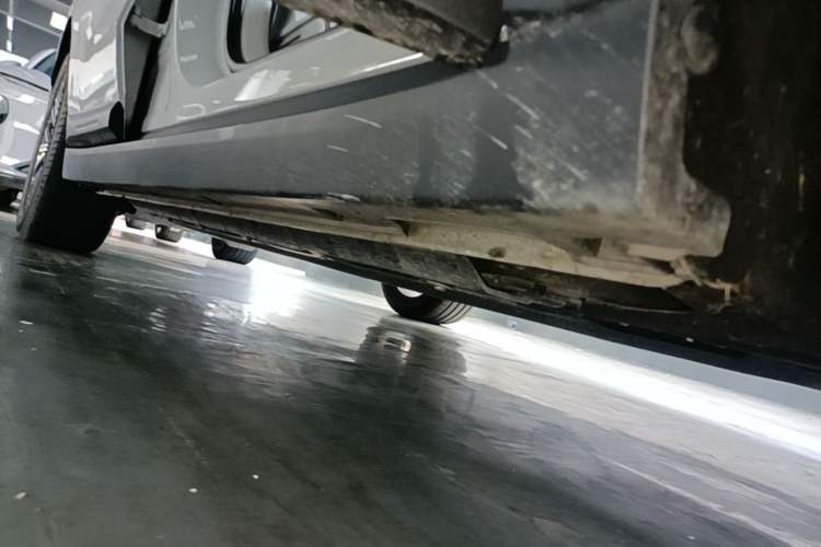 Used Leapmotor B10 2025 600 LiDAR Version Right Side Sill