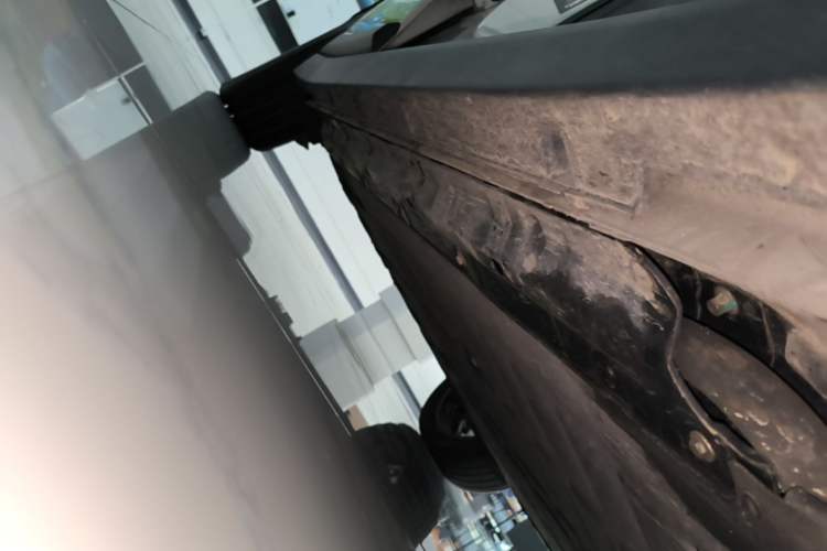 Used Leapmotor B10 2025 510 Joyful Edition Right Side Sill