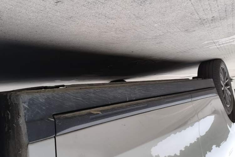 Used Leapmotor B10 2025 510 Joyful Edition Right Side Sill