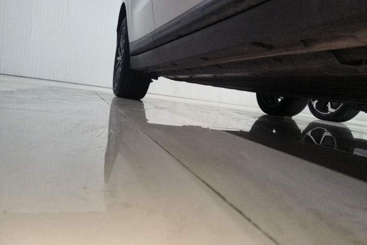 Used Leapmotor B10 2025 510 Joyful Edition Right Side Sill