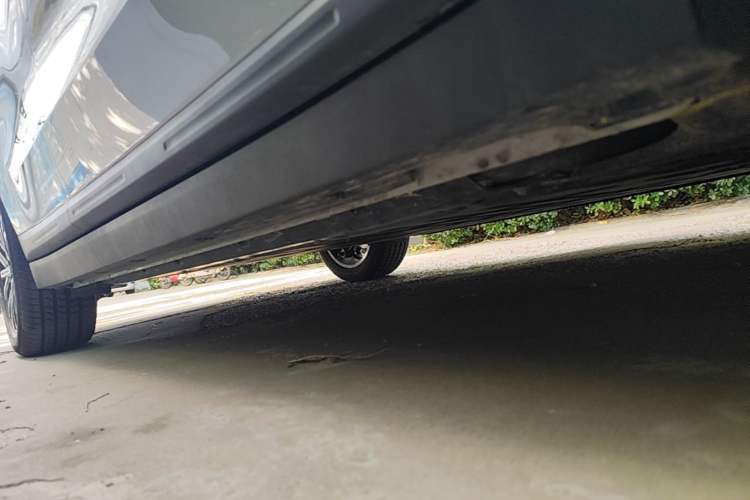 Used Leapmotor B10 2025 510 Joyful Edition Right Side Sill