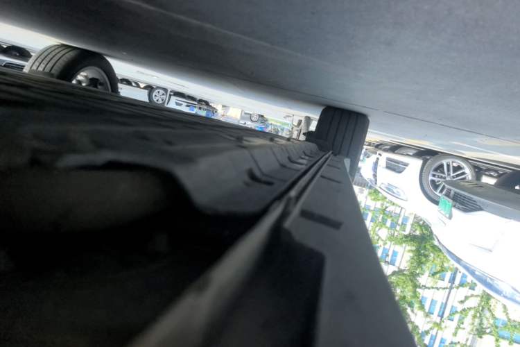 Used Leapmotor B10 2025 510 Joyful Edition Right Side Sill