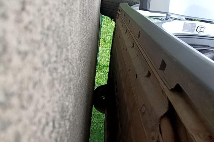 Used Leapmotor B10 2025 510 LiDAR Version Right Side Sill