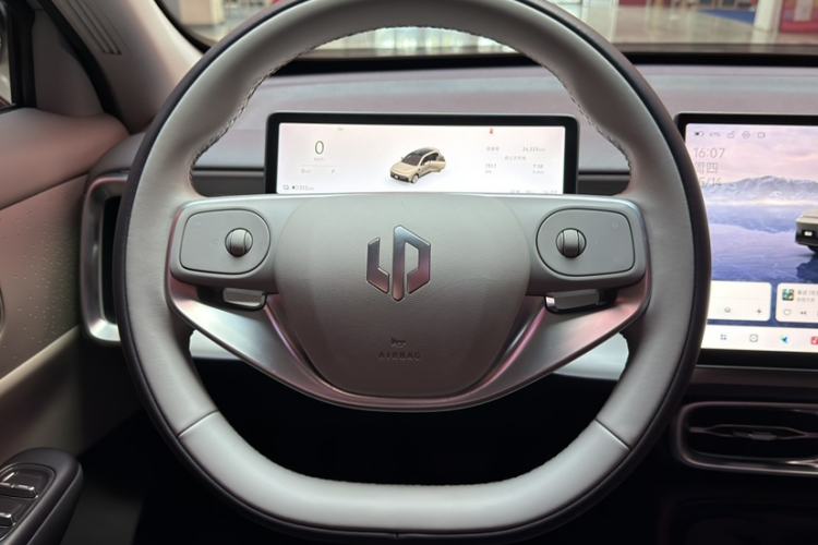 Used Leapmotor B10 2025 510 LiDAR Version Steering Wheel