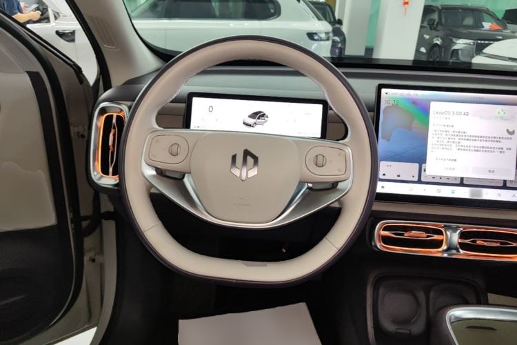 Used Leapmotor B10 2025 510 Joyful Edition Steering Wheel