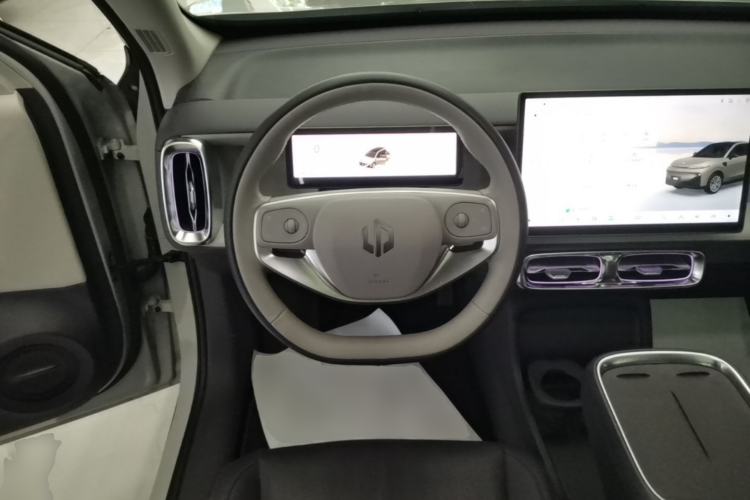 Used Leapmotor B10 2025 510 Joyful Edition Steering Wheel