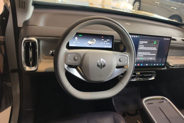 Used Leapmotor B10 2025 510 Joyful Edition Steering Wheel