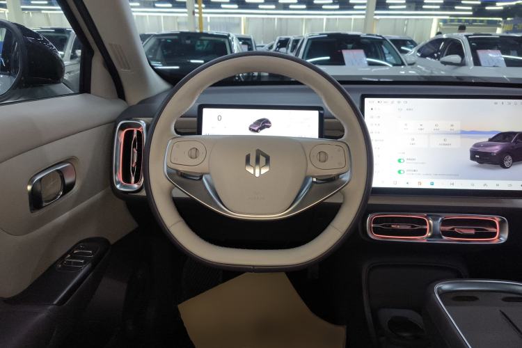 Used Leapmotor B10 2025 510 Joyful Edition Steering Wheel