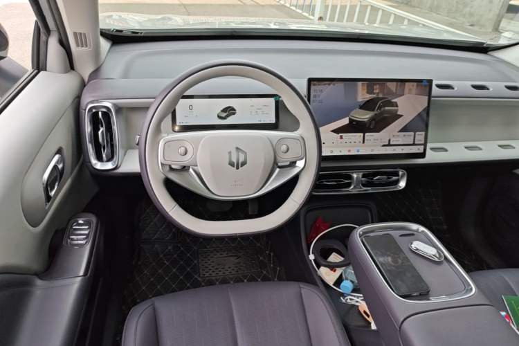 Used Leapmotor B10 2025 510 Joyful Edition Steering Wheel