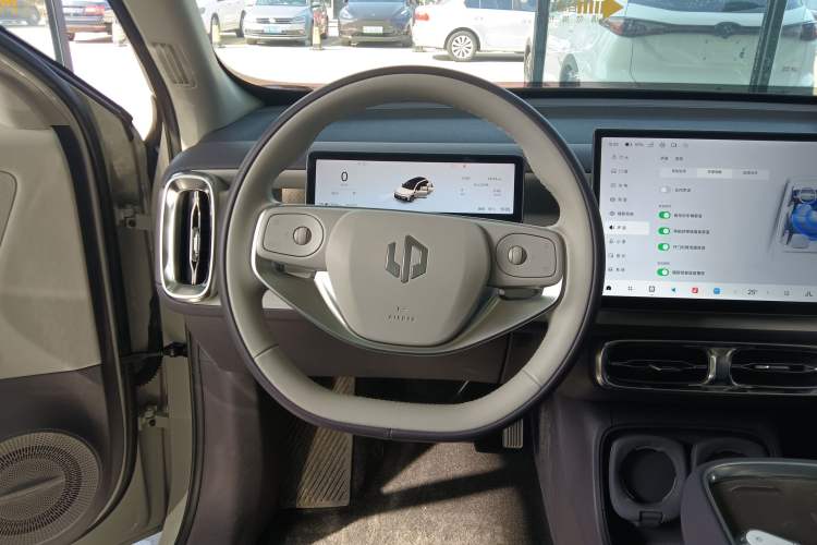 Used Leapmotor B10 2025 510 Joyful Edition Steering Wheel