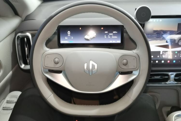 Used Leapmotor B10 2025 510 Joyful Edition Steering Wheel