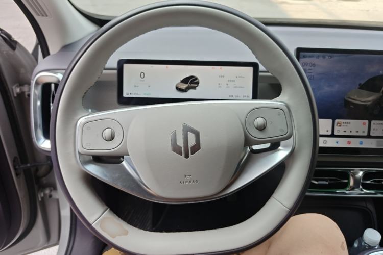 Used Leapmotor B10 2025 510 Joyful Edition Steering Wheel