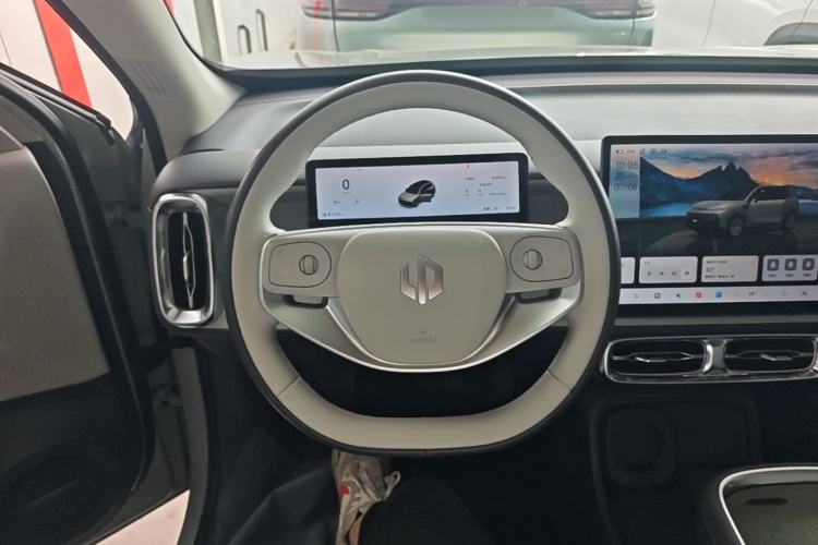 Used Leapmotor B10 2025 510 Joyful Edition Steering Wheel