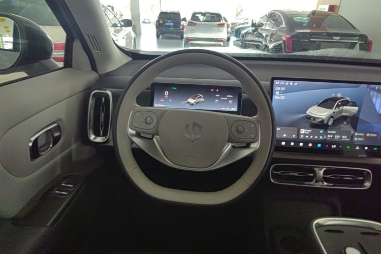 Used Leapmotor B10 2025 510 Joyful Edition Steering Wheel