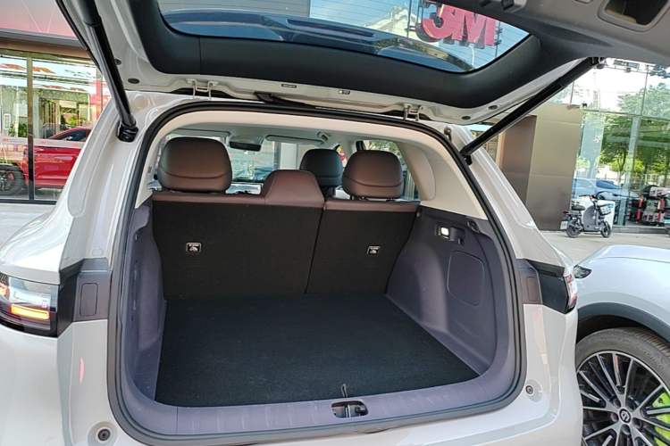 Used Leapmotor B10 2025 510 Joyful Edition Trunk