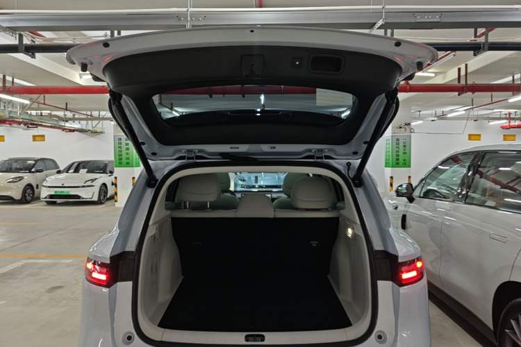 Used Leapmotor B10 2025 510 Joyful Edition Trunk