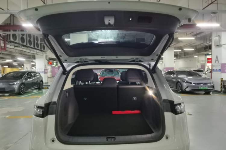 Used Leapmotor B10 2025 510 Joyful Edition Trunk