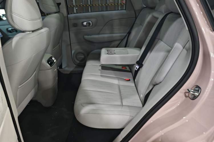 Used Leapmotor B10 2025 600 Joyful Edition Left Rear Seat