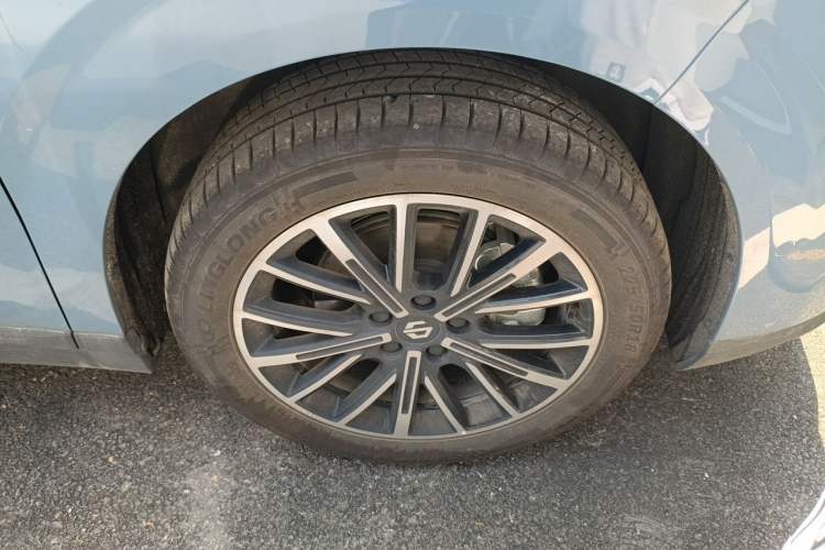 Used Leapmotor B10 2025 510 LiDAR Version Right Front Wheel Hub