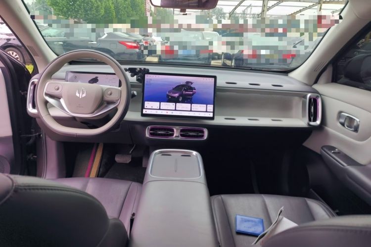 Used Leapmotor B10 2025 600 LiDAR Version Center Console