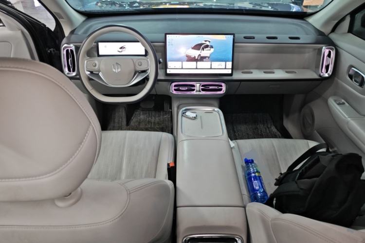 Used Leapmotor B10 2025 510 Joyful Edition Center Console