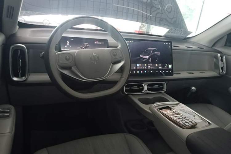 Used Leapmotor B10 2025 510 Comfort Edition Center Console