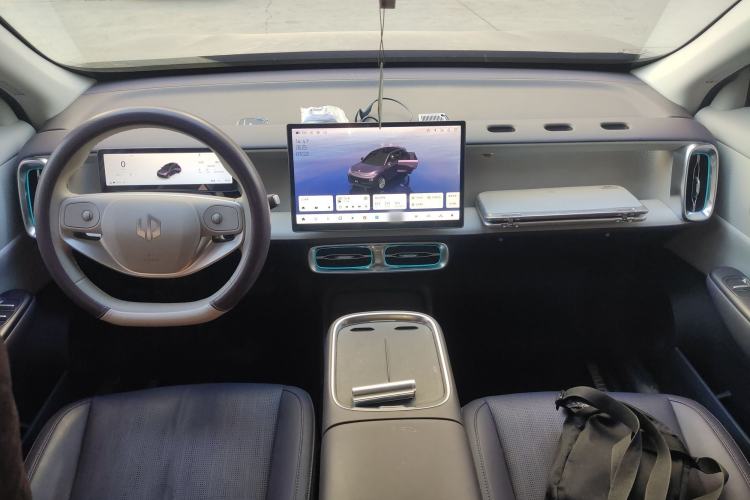 Used Leapmotor B10 2025 510 LiDAR Version Center Console