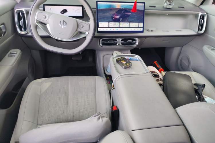 Used Leapmotor B10 2025 510 Joyful Edition Center Console