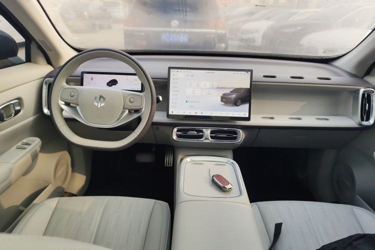 Used Leapmotor B10 2025 600 LiDAR Version Center Console
