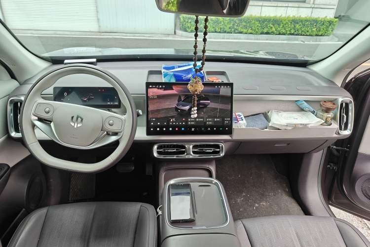 Used Leapmotor B10 2025 510 Joyful Edition Center Console
