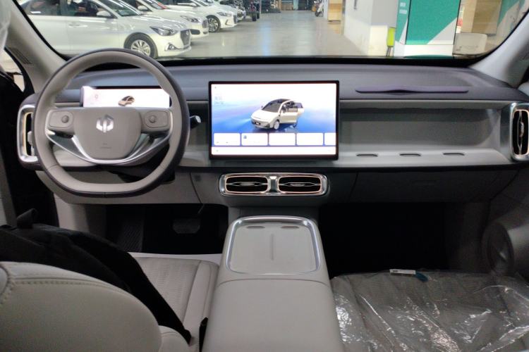 Used Leapmotor B10 2025 510 LiDAR Version Center Console