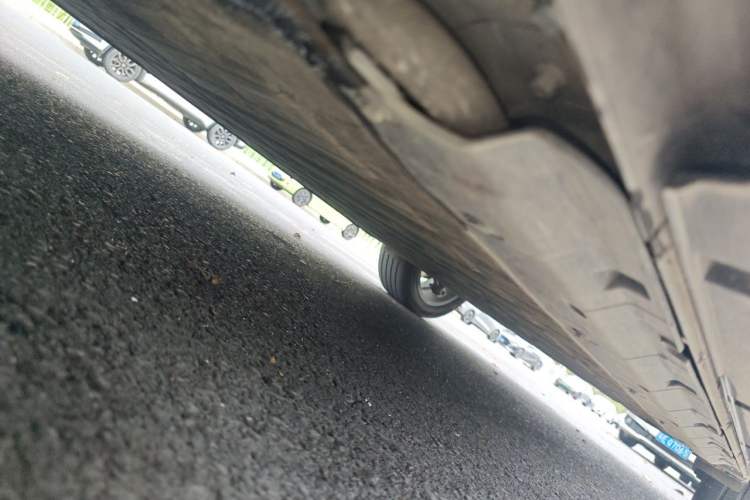 Used Leapmotor B10 2025 510 Joyful Edition Chassis Front Left