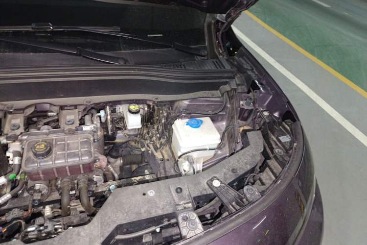 Used Leapmotor B10 2025 510 LiDAR Version Engine Bay Left