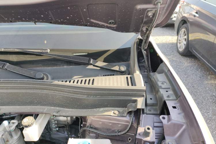 Used Leapmotor B10 2025 510 Joyful Edition Engine Bay Left