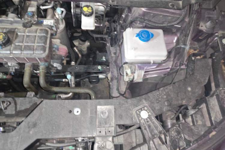 Used Leapmotor B10 2025 510 LiDAR Version Engine Bay Left