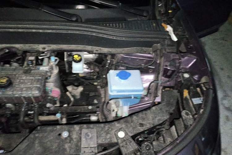 Used Leapmotor B10 2025 510 LiDAR Version Engine Bay Left