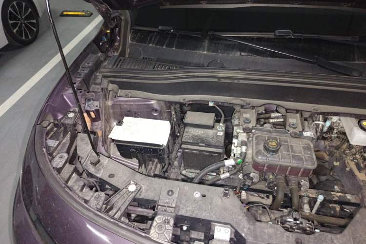 Used Leapmotor B10 2025 510 LiDAR Version Engine Bay Right