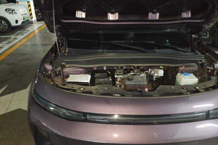 Used Leapmotor B10 2025 510 LiDAR Version Engine Bay Right