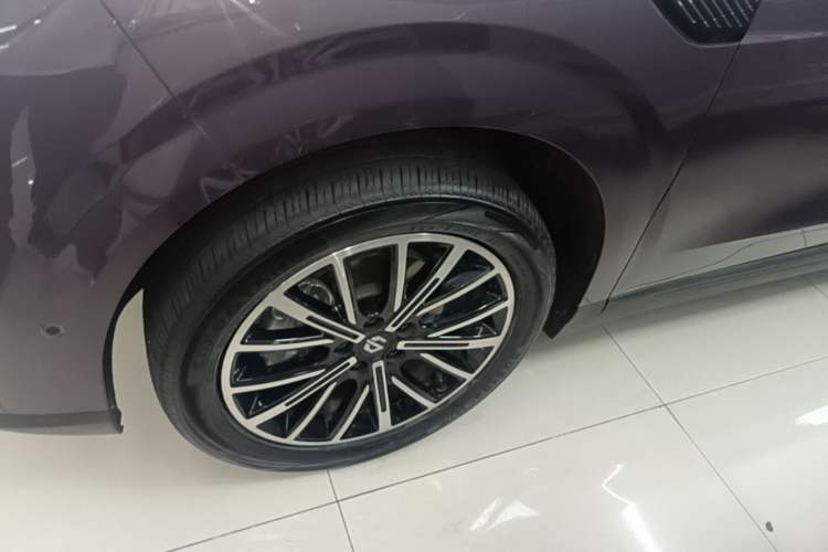 Used Leapmotor B10 2025 510 Joyful Edition Exterior 4