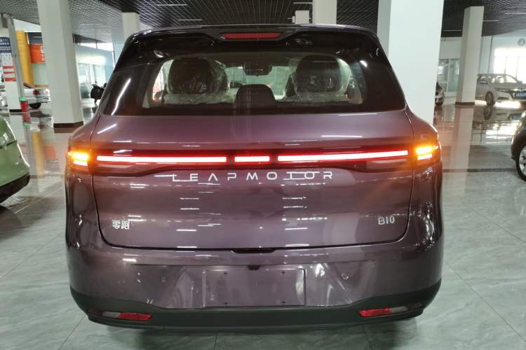 Used Leapmotor B10 2025 510 Joyful Edition Exterior 4