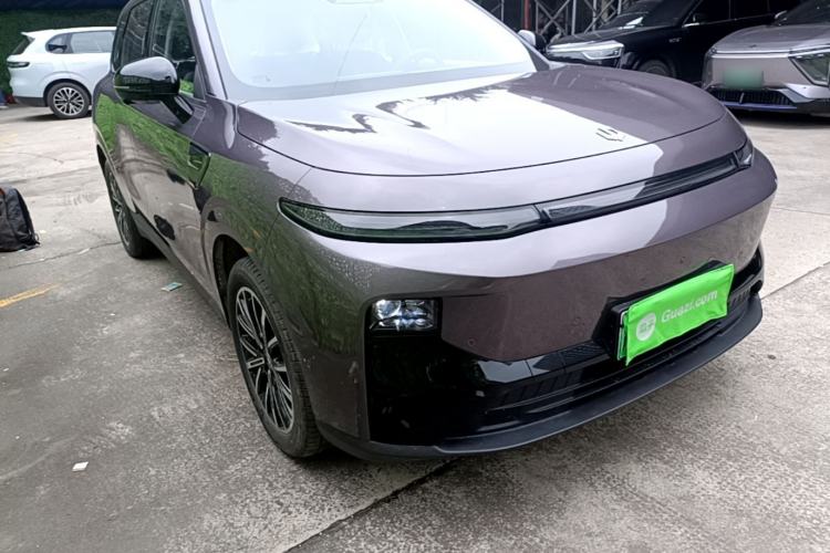 Used Leapmotor B10 2025 510 LiDAR Version Front Right 45 Deg