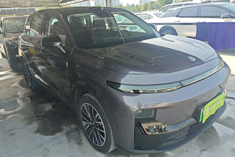 Used Leapmotor B10 2025 510 LiDAR Version Front Right 45 Deg