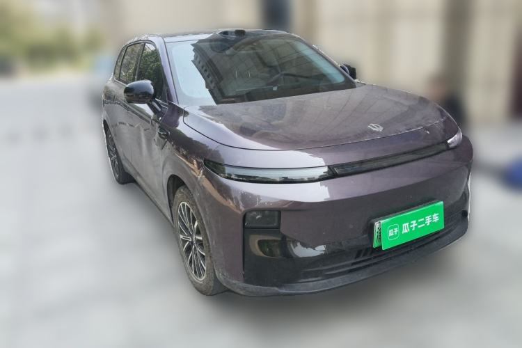 Used Leapmotor B10 2025 600 LiDAR Version Front Right 45 Deg
