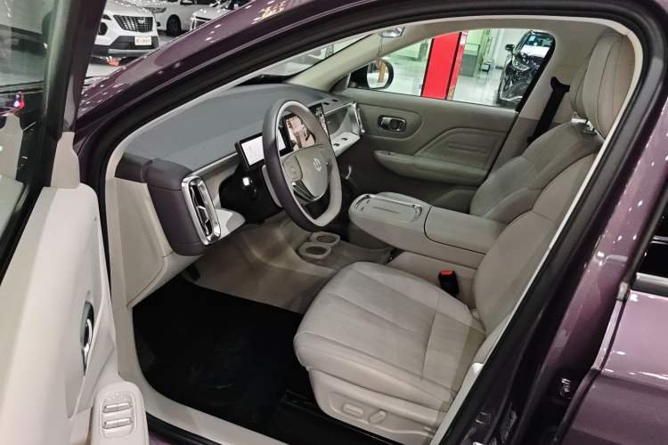 Used Leapmotor B10 2025 510 Joyful Edition Interior 1