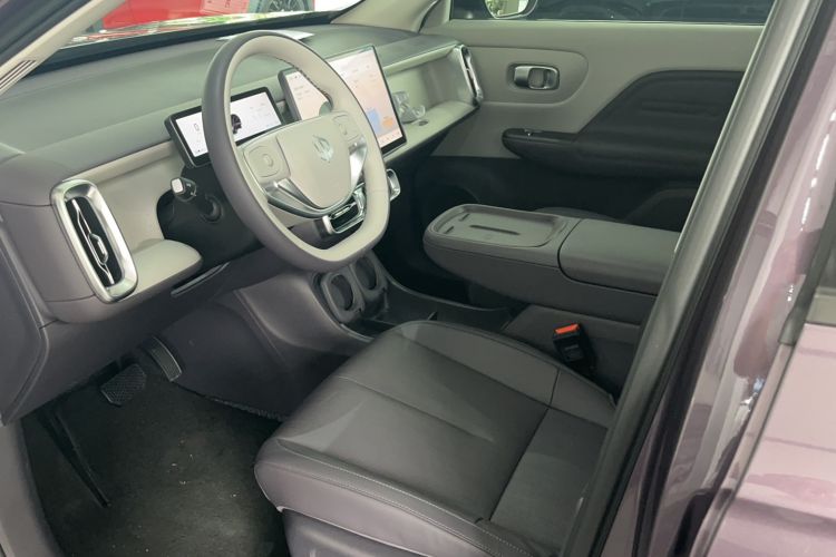 Used Leapmotor B10 2025 510 Joyful Edition Interior 1