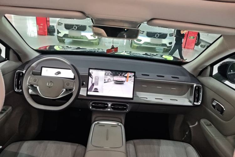 Used Leapmotor B10 2025 510 Joyful Edition Interior 4