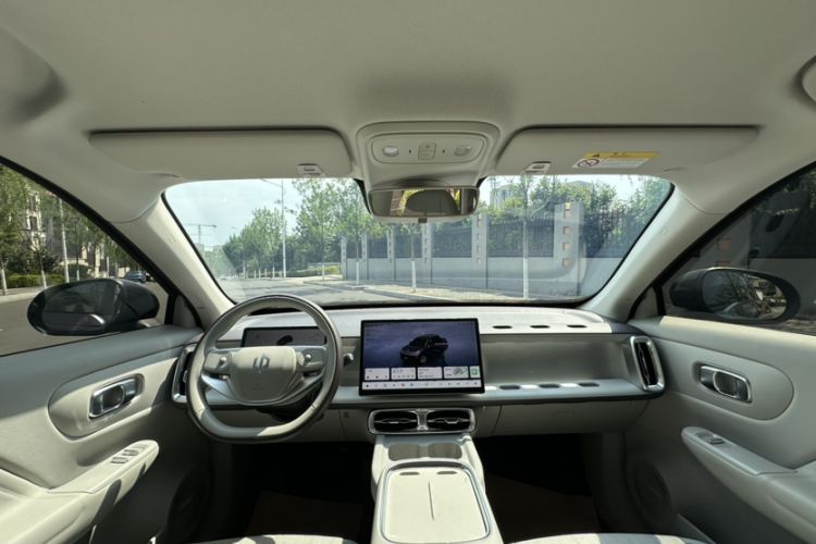 Used Leapmotor B10 2025 Model 510 Executive Edition Interior 7