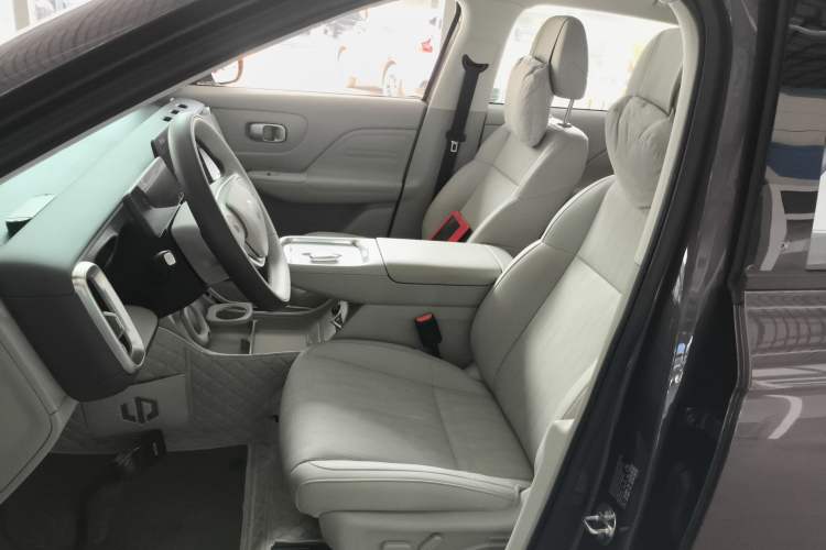 Used Leapmotor B10 2025 510 LiDAR Version Left Front Seat