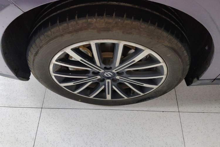 Used Leapmotor B10 2025 510 Joyful Edition Left Front Wheel Hub
