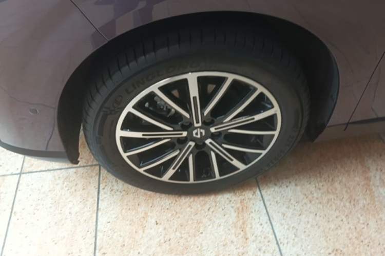 Used Leapmotor B10 2025 600 Joyful Edition Left Front Wheel Hub